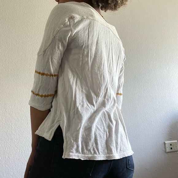 *WE THE FREE* Graphic T shirt - Picture 3 of 4